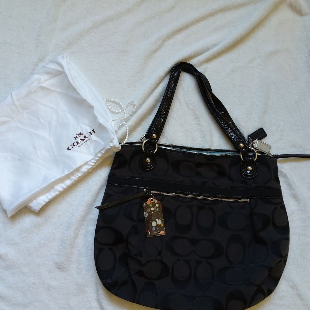 Coach purse black with dust bag 😍